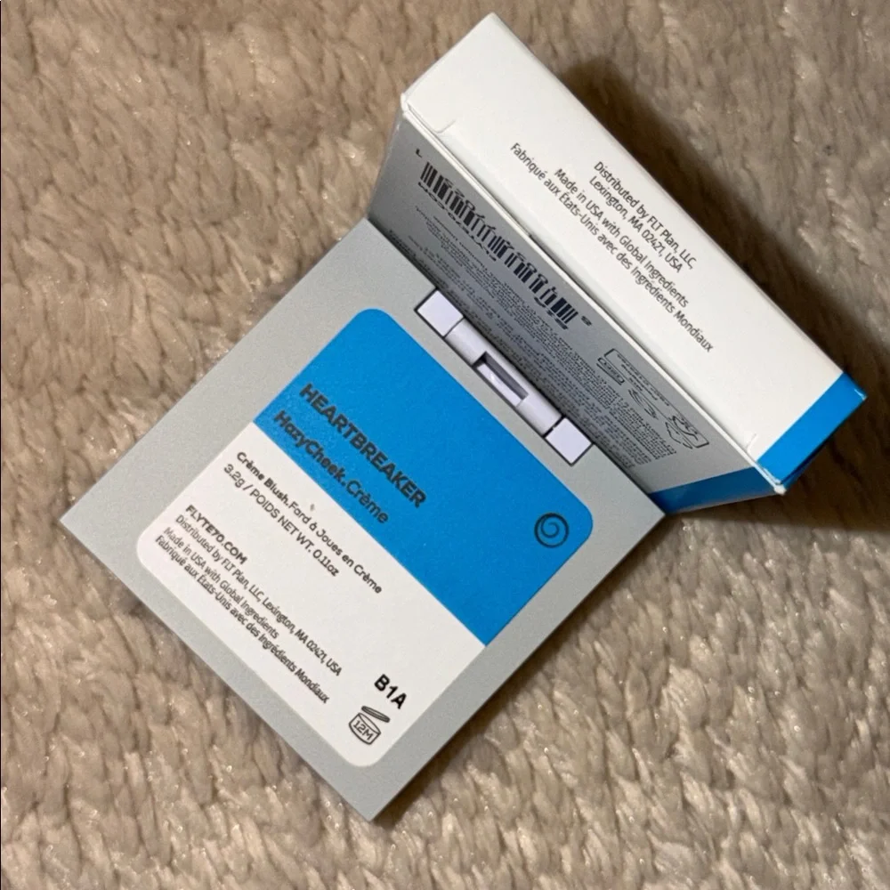 FLYTE.70 HazyCheek Crème Blush